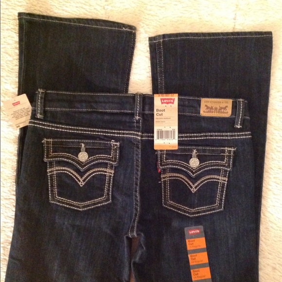 Levi's Denim True Blue Jeans ๐ - Picture 4 of 6